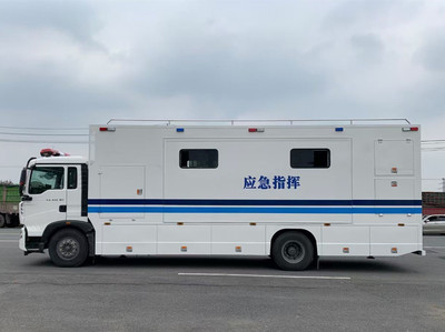 上汽大通應急救援通訊指揮車 移動的智慧中樞，守護生命安全的堅實堡壘